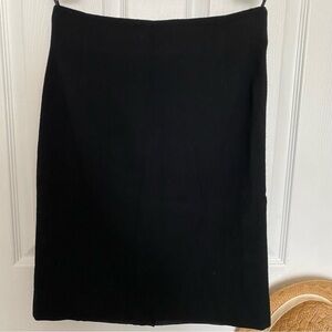ESCADA black mini skirt new wool with slits on the back size 38 US6 small